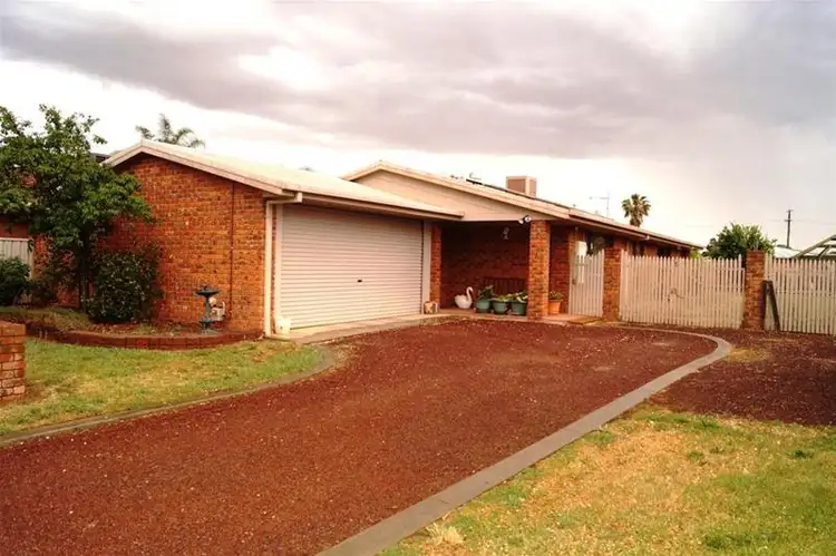 5 Poplar Drive, Numurkah VIC 3636