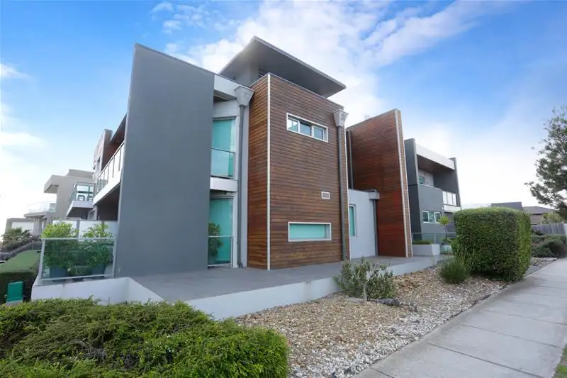 Main view of Homely apartment listing, 10/25-27 Nepean  Highway, Aspendale VIC 3195