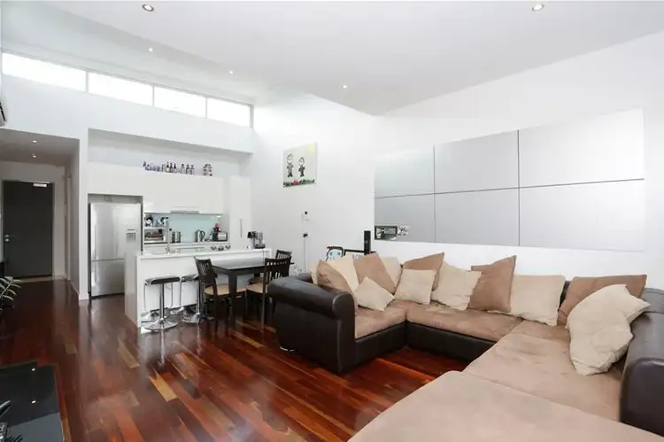 Second view of Homely apartment listing, 10/25-27 Nepean Highway, Aspendale VIC 3195