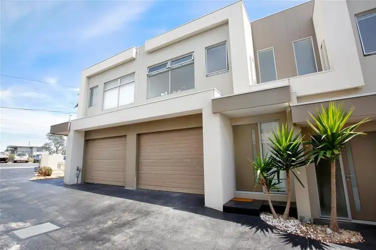 2/422 Station Street, Bonbeach VIC 3196
