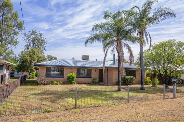 10 Stevenson Street, Chinchilla QLD 4413