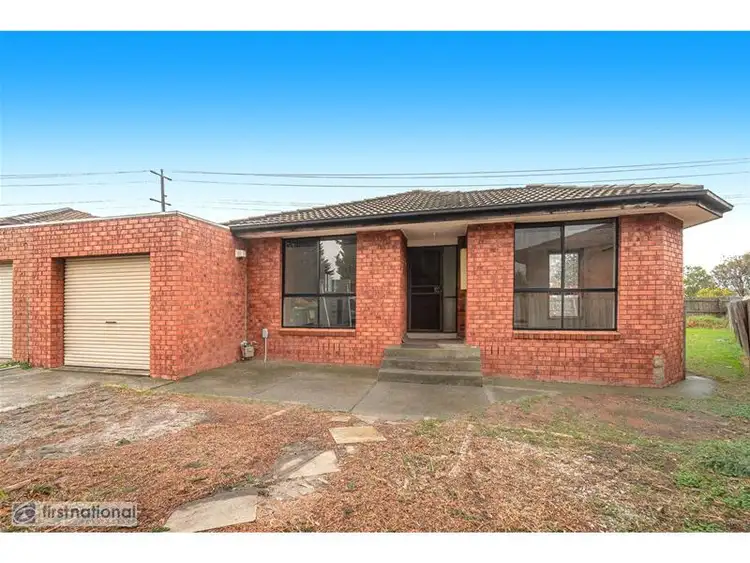1/18 Woods Close, Meadow Heights VIC 3048