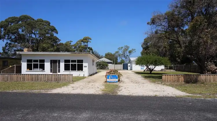 31 - 33 Wilhelm Street, Loch Sport VIC 3851