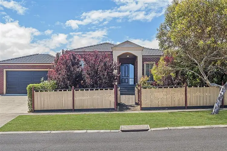 2 Dennington  Rise, Warrnambool VIC 3280