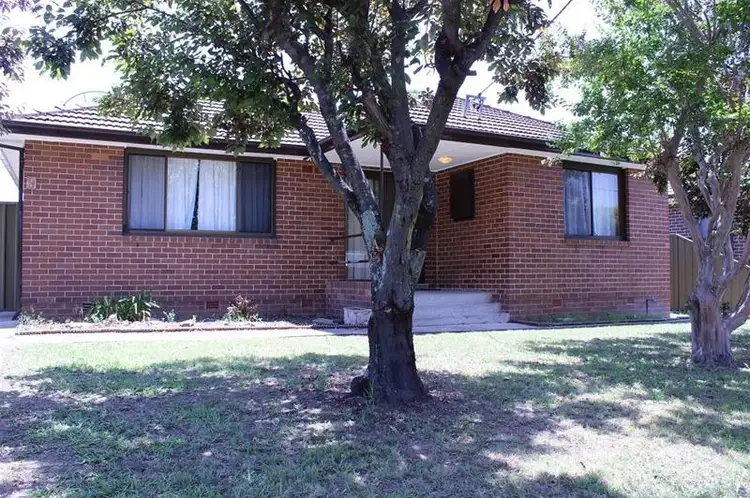 9 Gibb Avenue