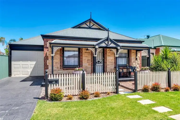 4A Blue Wren  Circuit, Mawson Lakes SA 5095