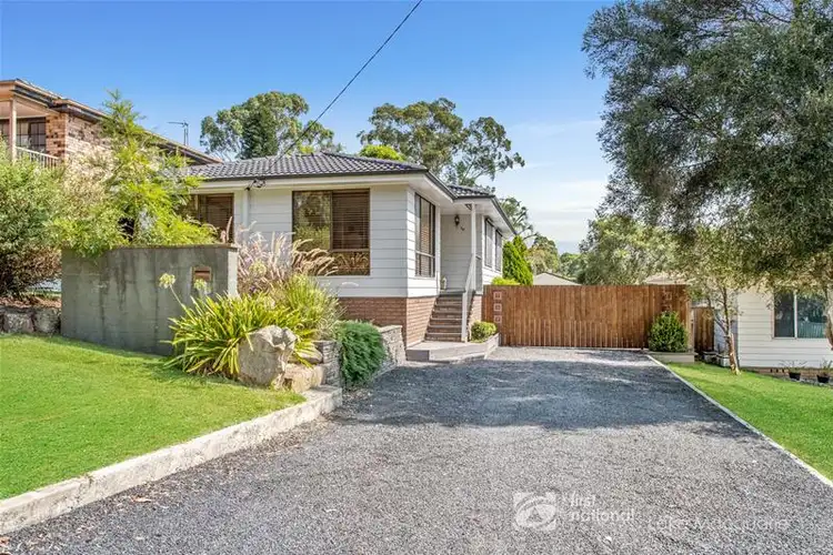 10 Fourth Street, Seahampton NSW 2286
