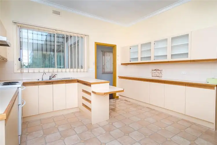 Second view of Homely house listing, 3 Floral Avenue, Mildura VIC 3500
