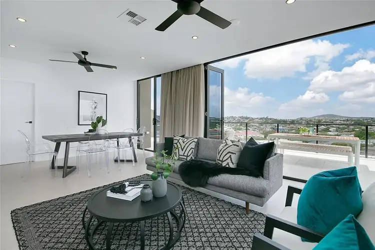 902/6-8 Zillah Street, Greenslopes QLD 4120