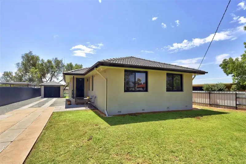 Main view of Homely house listing, 320 Knox Street, Broken Hill NSW 2880