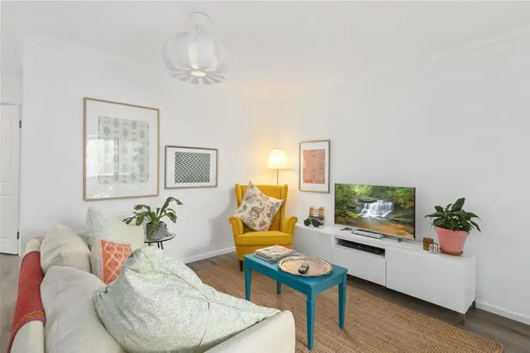 Sixth view of Homely unit listing, 6/5 Rolan Court, Palm Beach QLD 4221