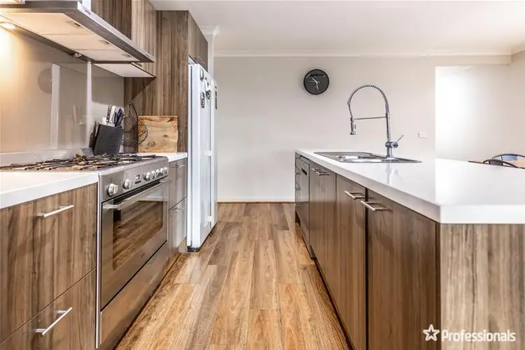 Sixth view of Homely house listing, 34 Willandra Boulevard, Harkness VIC 3337