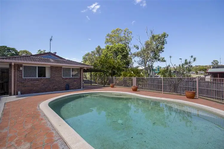 7 Angus Court, Highland Park QLD 4211