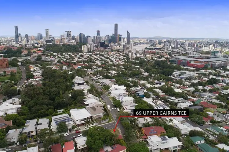 69 Upper Cairns Terrace, Red Hill QLD 4059