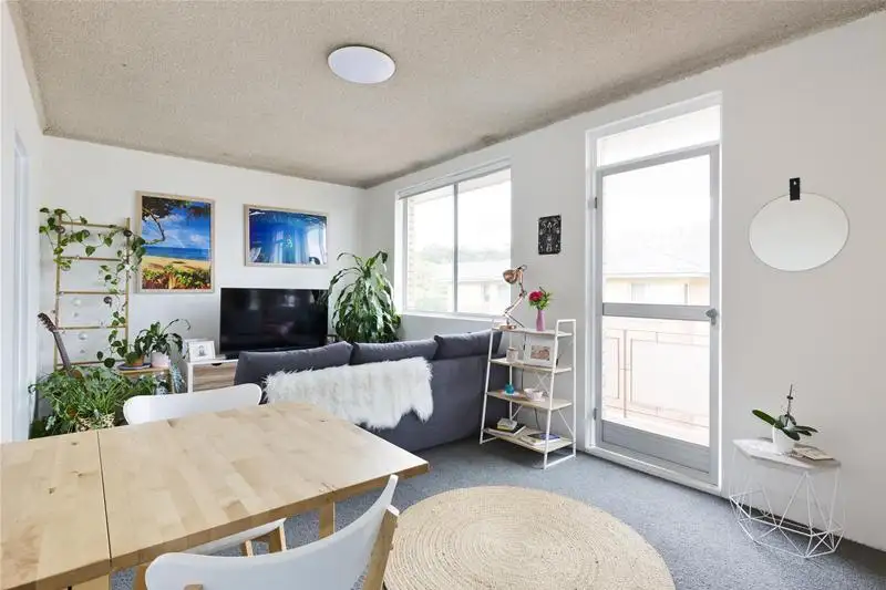 Main view of Homely unit listing, 11/110 Pacific Parade, Dee Why NSW 2099