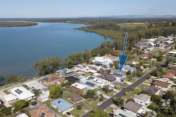 15 Rusbrook Street, Redland Bay QLD 4165