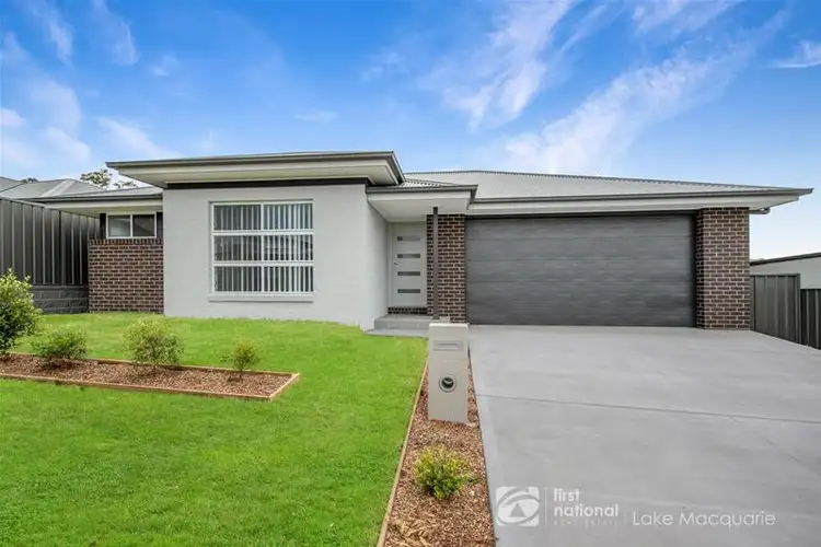 10 Comel Avenue, Cameron Park NSW 2285