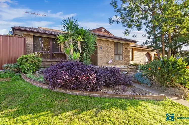 6 Shearer Street, St Clair NSW 2330
