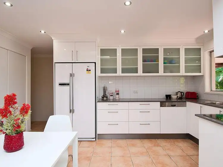 Fifth view of Homely house listing, 9 Cresta Court, Broadbeach Waters QLD 4218
