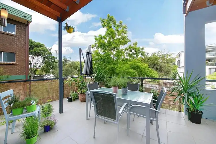 Second view of Homely apartment listing, 4/28 Hood Street, Sherwood QLD 4075