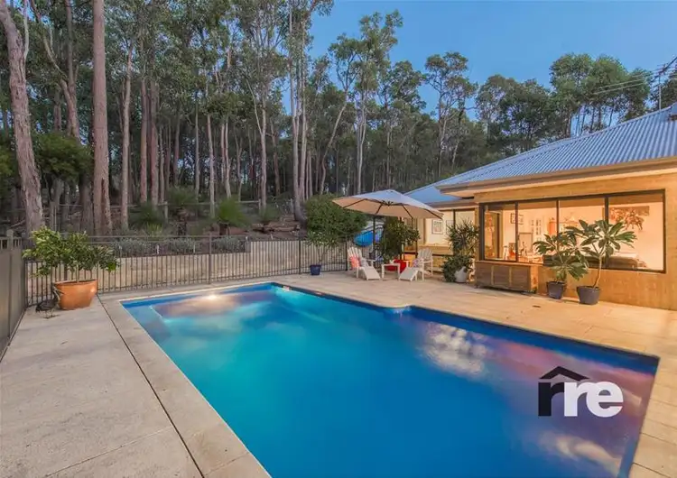 10 Henty  Lookout, Roleystone WA 6111