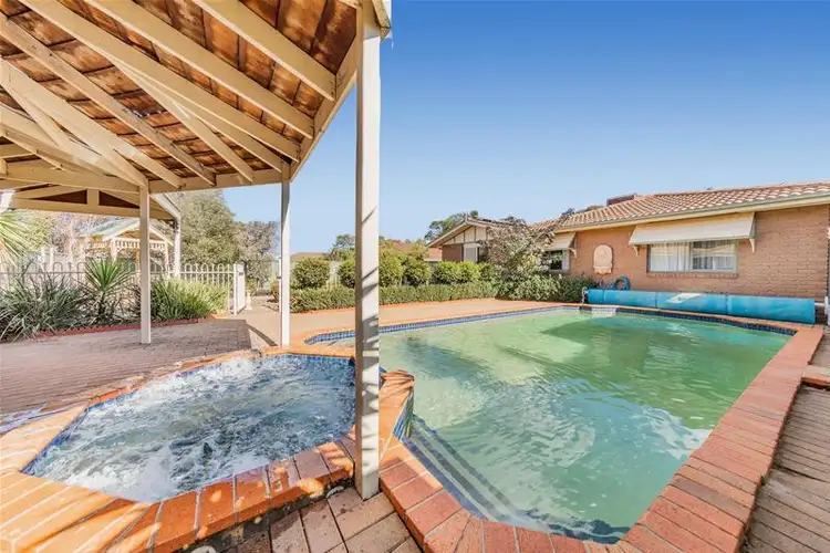 62 Exford Road, Melton South VIC 3338