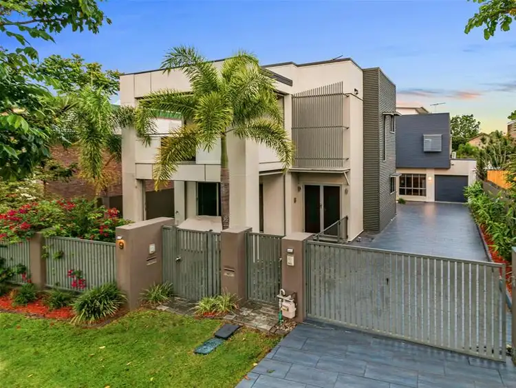 2/9 Derby Street, Coorparoo QLD 4151