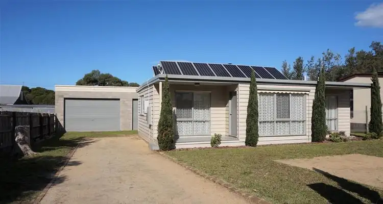 46 Government Road, Loch Sport VIC 3851