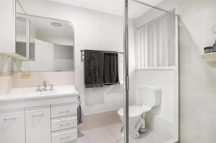 Fifth view of Homely apartment listing, 1/22 Ashby Street, Fairfield QLD 4103