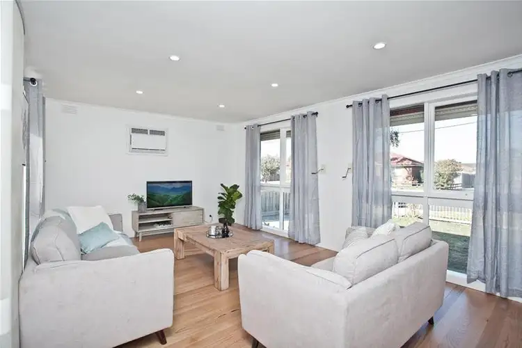 Fourth view of Homely house listing, 18 Pottenger Way, St Albans VIC 3021