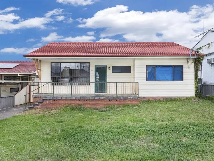 11 Craig Street, Smithfield NSW 2164