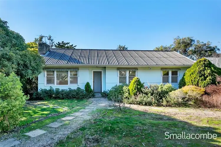 121 Coromandel Parade, Coromandel Valley SA 5051