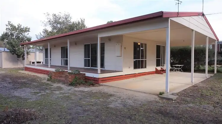 12 Fisher Parade, Loch Sport VIC 3851