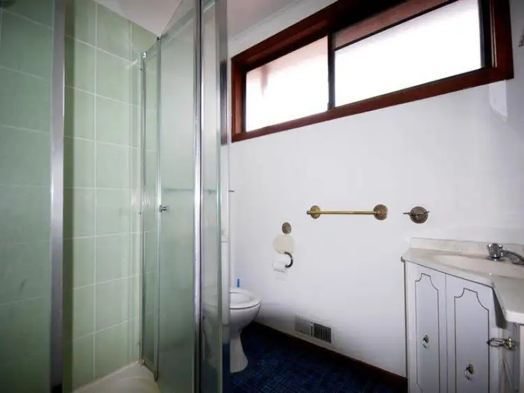 Fourth view of Homely house listing, 4 Griffith Street, Endeavour Hills VIC 3802