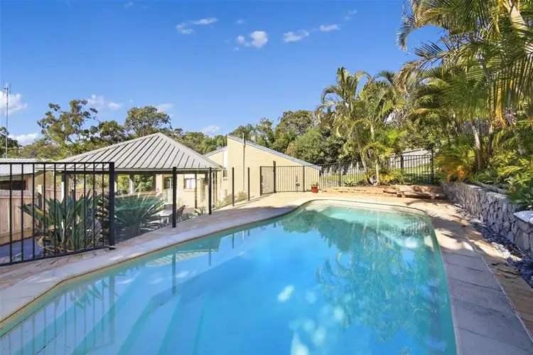 6 Minugh Court, Carrara QLD 4211