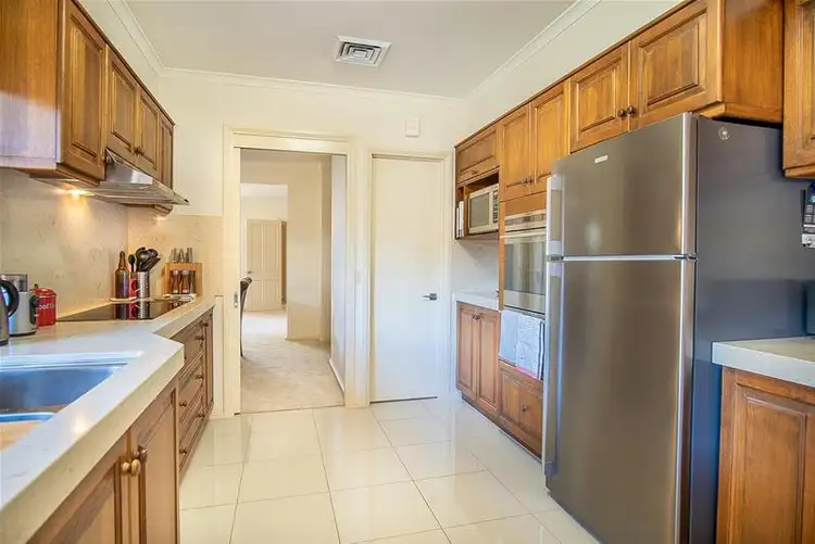 Fifth view of Homely house listing, 2 Sovereign Court, Mildura VIC 3500
