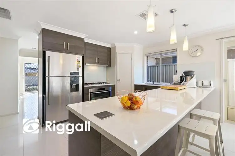 Fourth view of Homely house listing, 10 Oxford Avenue, Salisbury Heights SA 5109