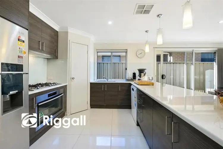 Fifth view of Homely house listing, 10 Oxford Avenue, Salisbury Heights SA 5109