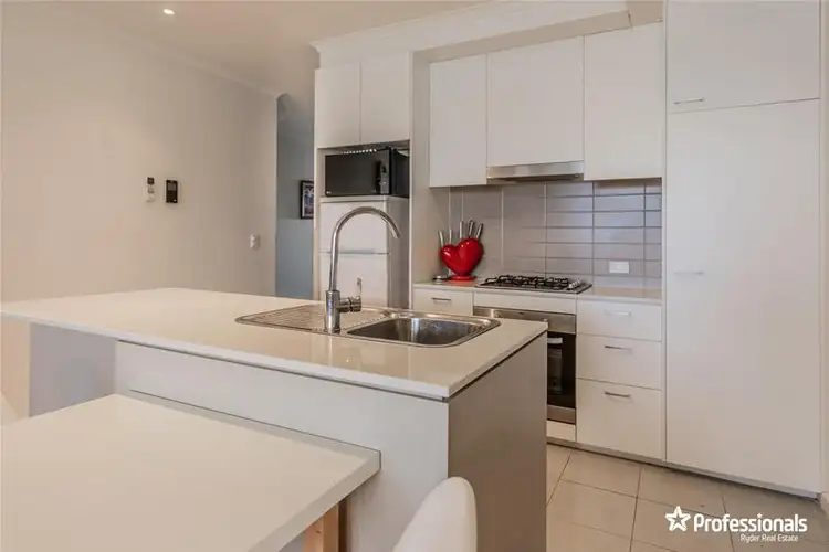 Second view of Homely unit listing, 5/76 The Esplanade, Caroline Springs VIC 3023