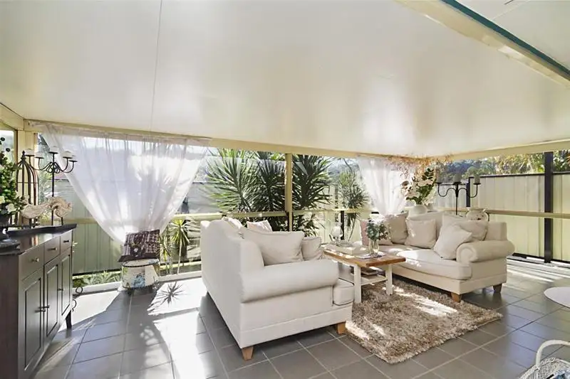 Main view of Homely semi-detached listing, 2/26 Darnel Street, Elanora QLD 4221