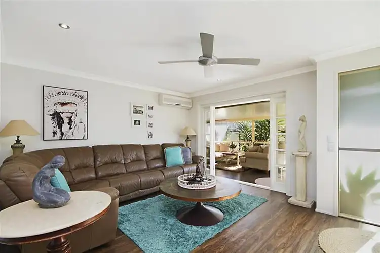 Second view of Homely semi-detached listing, 2/26 Darnel Street, Elanora QLD 4221