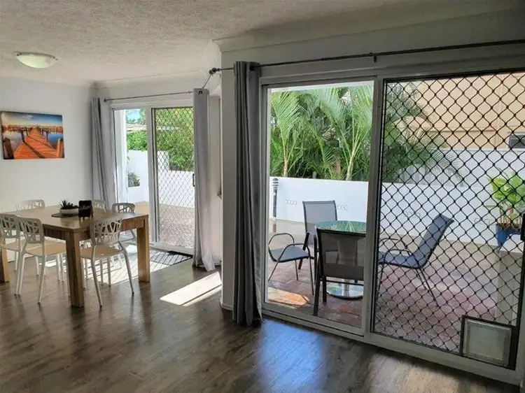Fifth view of Homely apartment listing, 2/10 Jubilee Avenue, Broadbeach QLD 4218