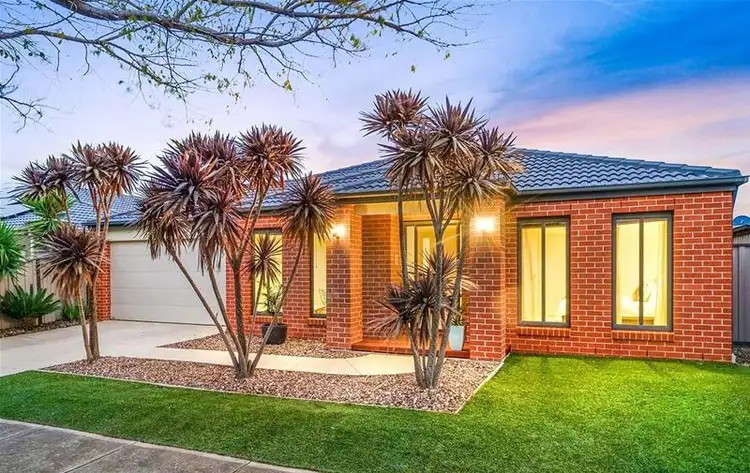 4 BALTIMORE Drive, Point Cook VIC 3030