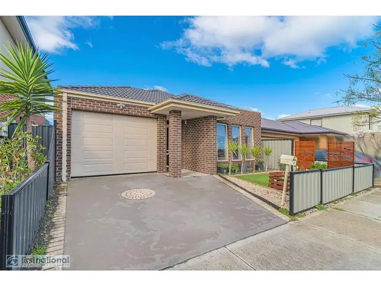Second view of Homely house listing, 9 Huntingfield Street, Craigieburn VIC 3064