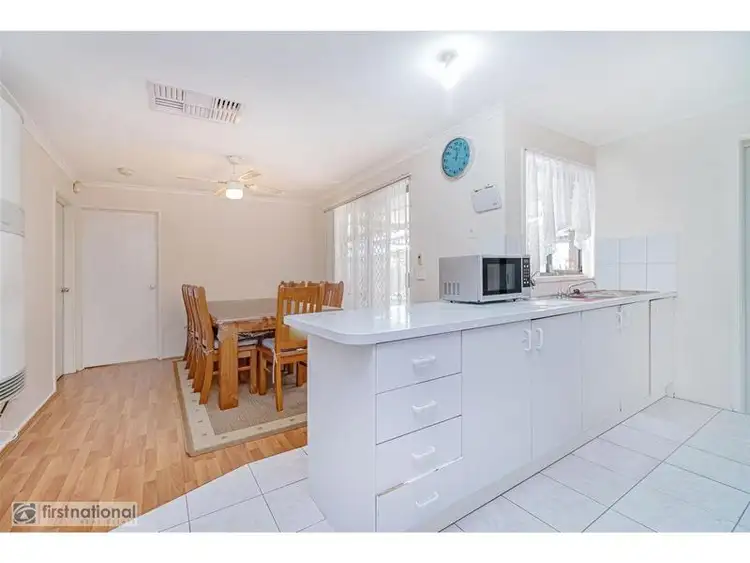 Sixth view of Homely house listing, 10 Yarcombe Crescent, Craigieburn VIC 3064