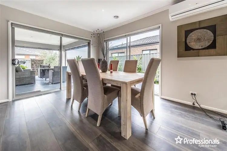 Fourth view of Homely house listing, 17 Willandra Boulevard, Harkness VIC 3337