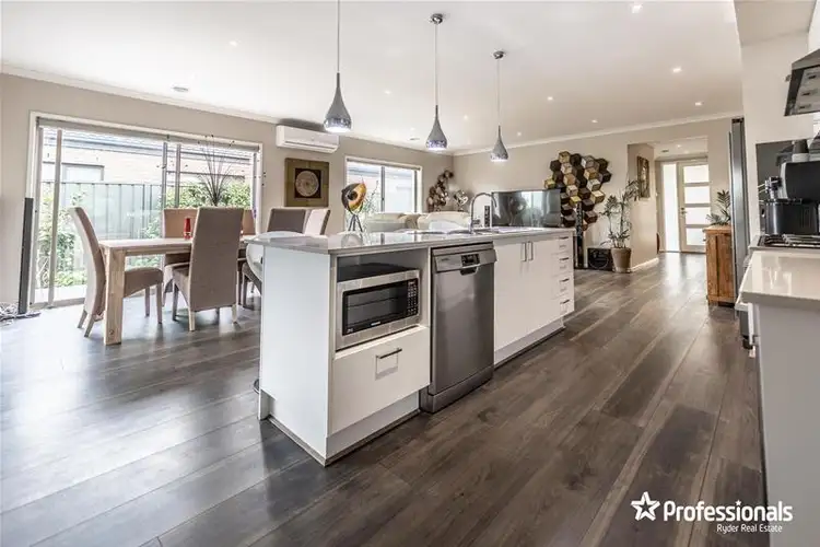 Seventh view of Homely house listing, 17 Willandra Boulevard, Harkness VIC 3337