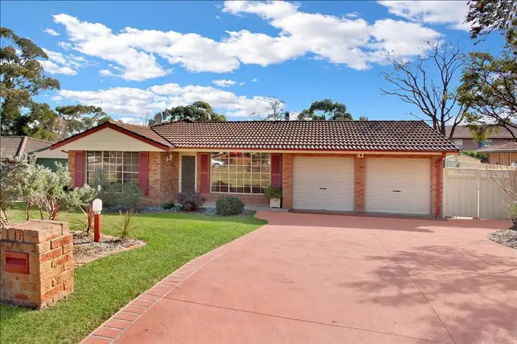 7 Erna Place, Quakers Hill NSW 2763