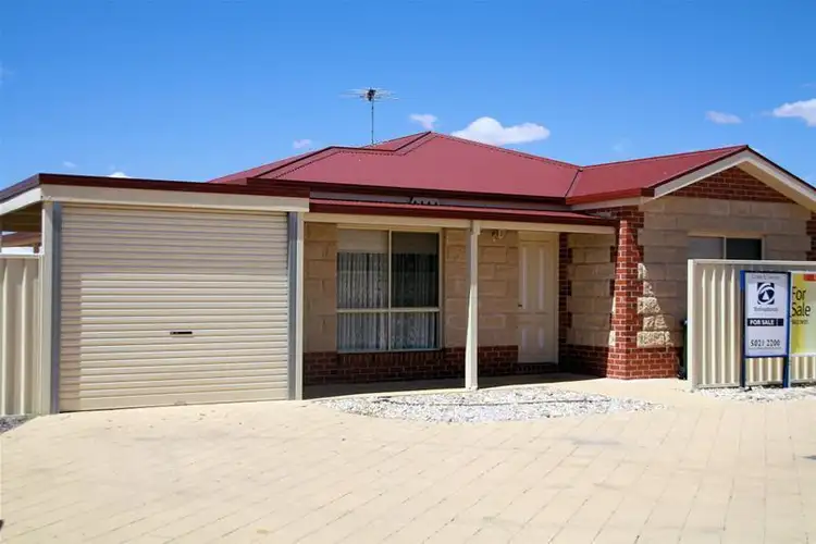 Main view of Homely townhouse listing, 2/5 Golden Grove, Red Cliffs VIC 3496