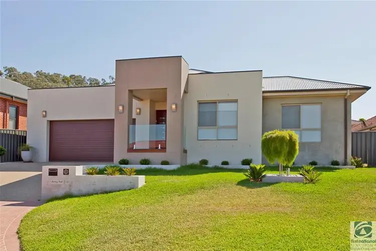 7 Barling Walk, East Albury NSW 2640